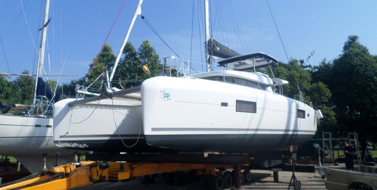 Lagoon 42