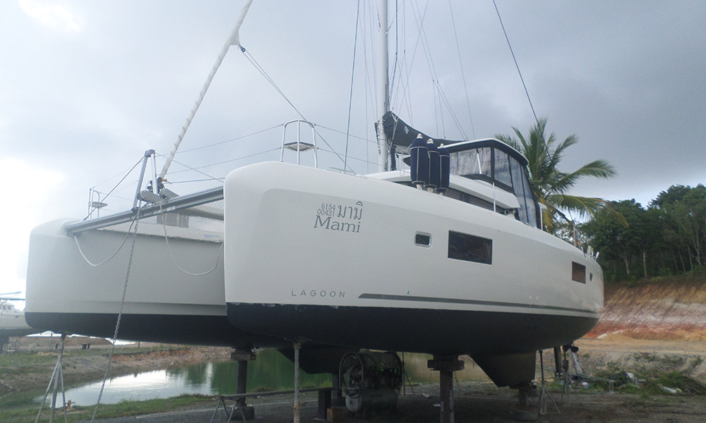 Lagoon 42